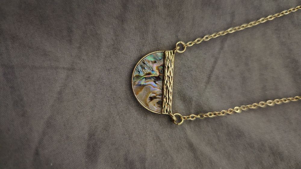 Naszyjnik z masą perłową