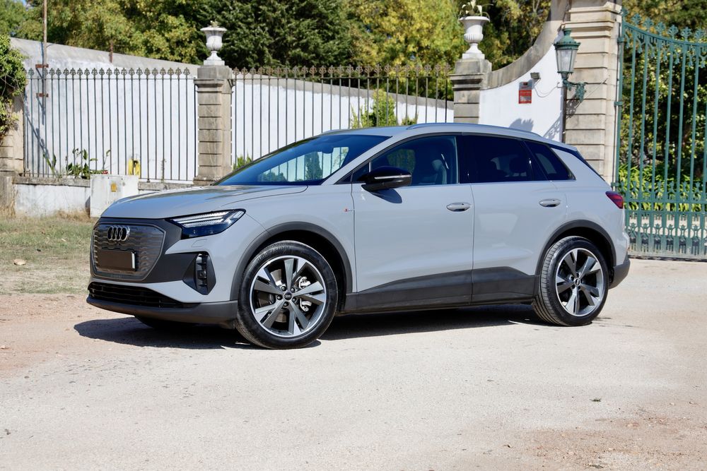 Audi Q4 e-tron 40 S line — 204 cv — Autonomia 515 km