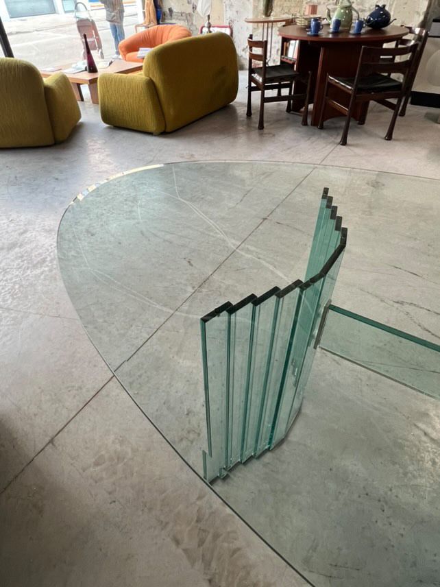 Piękny szklany stół Tonelli design