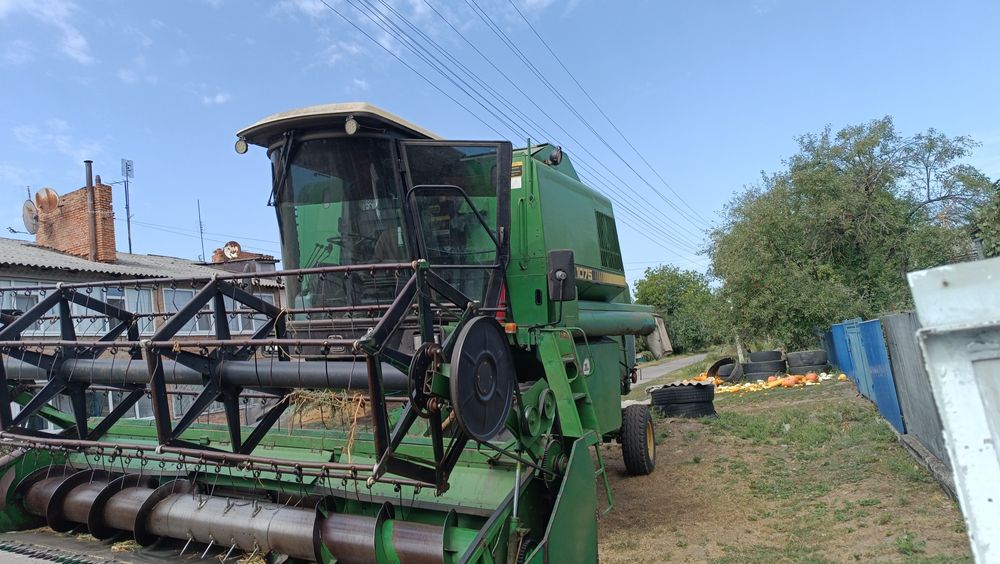 Продам комбайн john deere