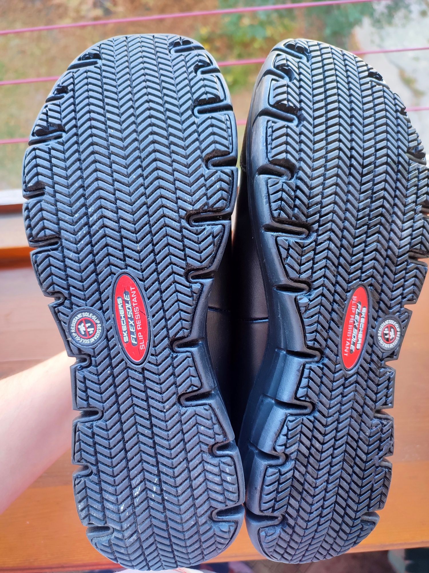 Нові чорні мокасіни Skechers (женские чёрные мокасины/туфли/слипоны)