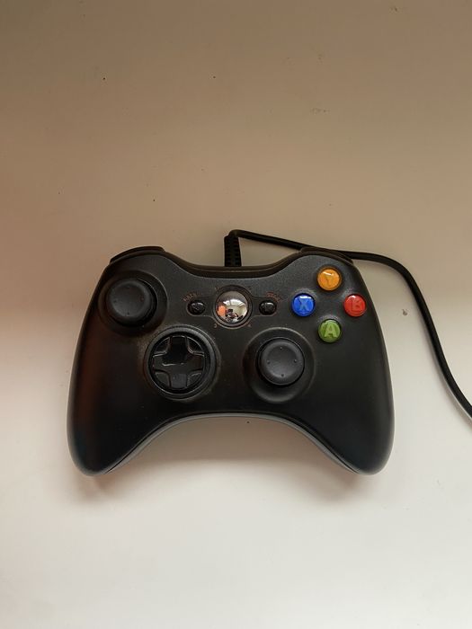 Pad Xbox 360 po kablu