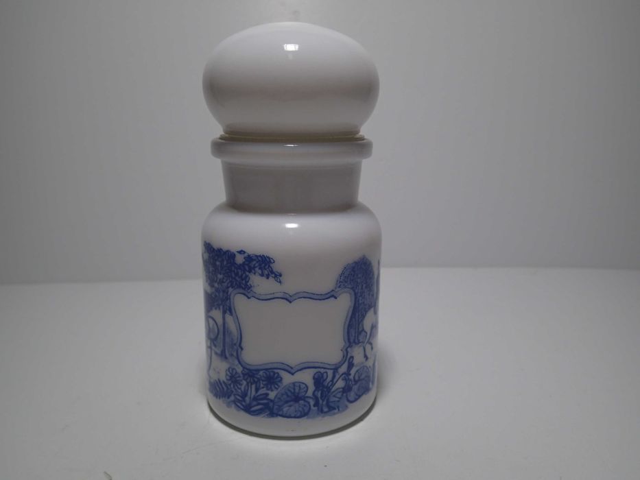 Frascos de vidro opalino