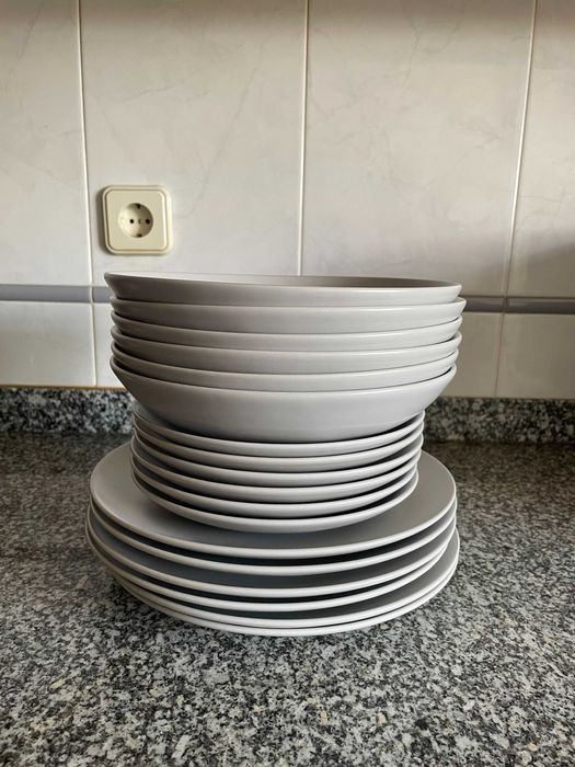 Serviço IKEA FÄRGKLAR 18 pçs mate cinz clr