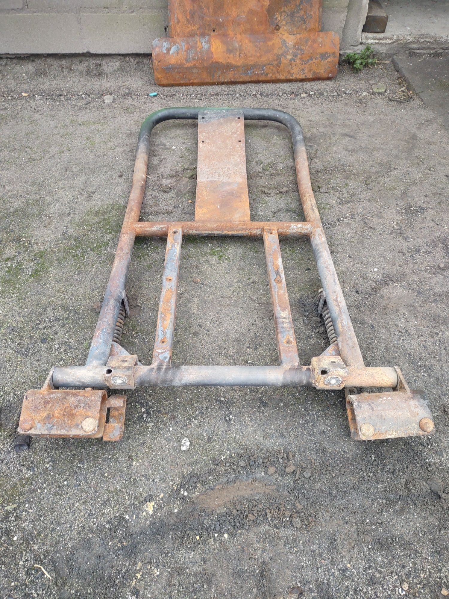 Wyrzutnik bel słomy McHale V660, V6 750. CSG00300, CSG00301