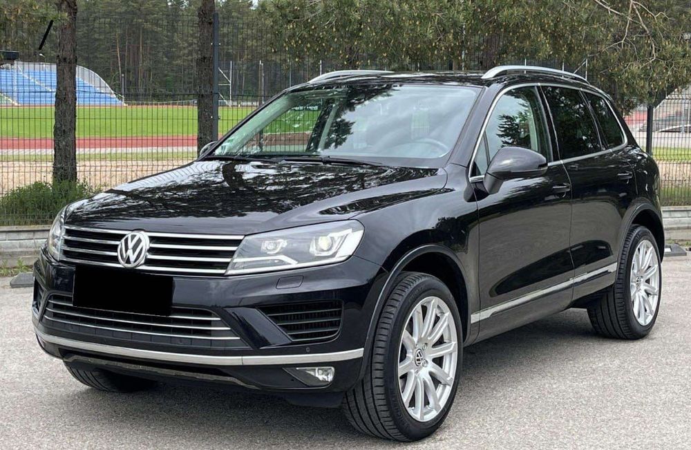 Продаю Volkswagen Touareg 2016 року
