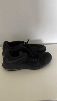 Tenis Nike preto