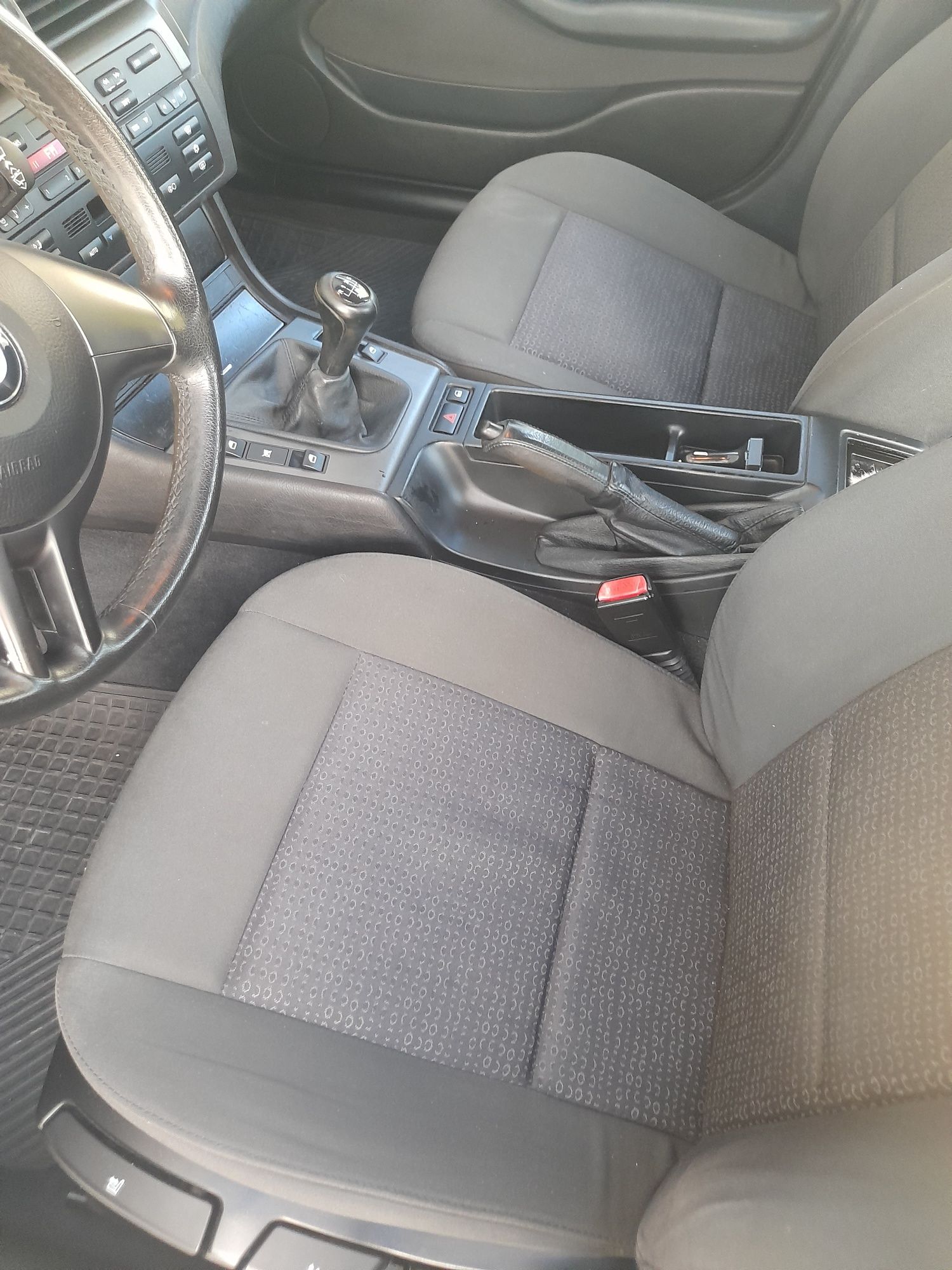 BMW E46 150 CV 2003 com apenas 160 Mil Km's
