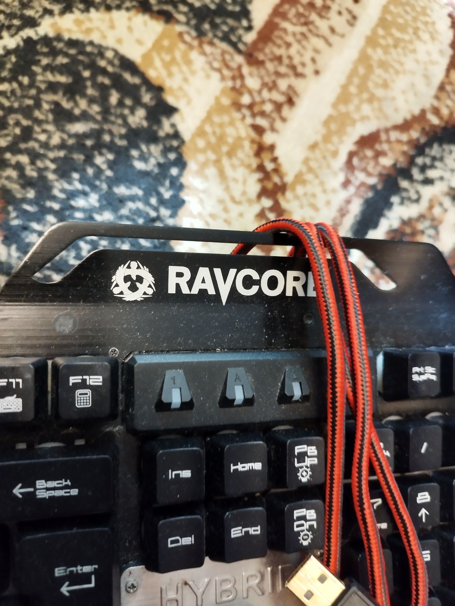 Klawiatura Ravcore uszkodzona