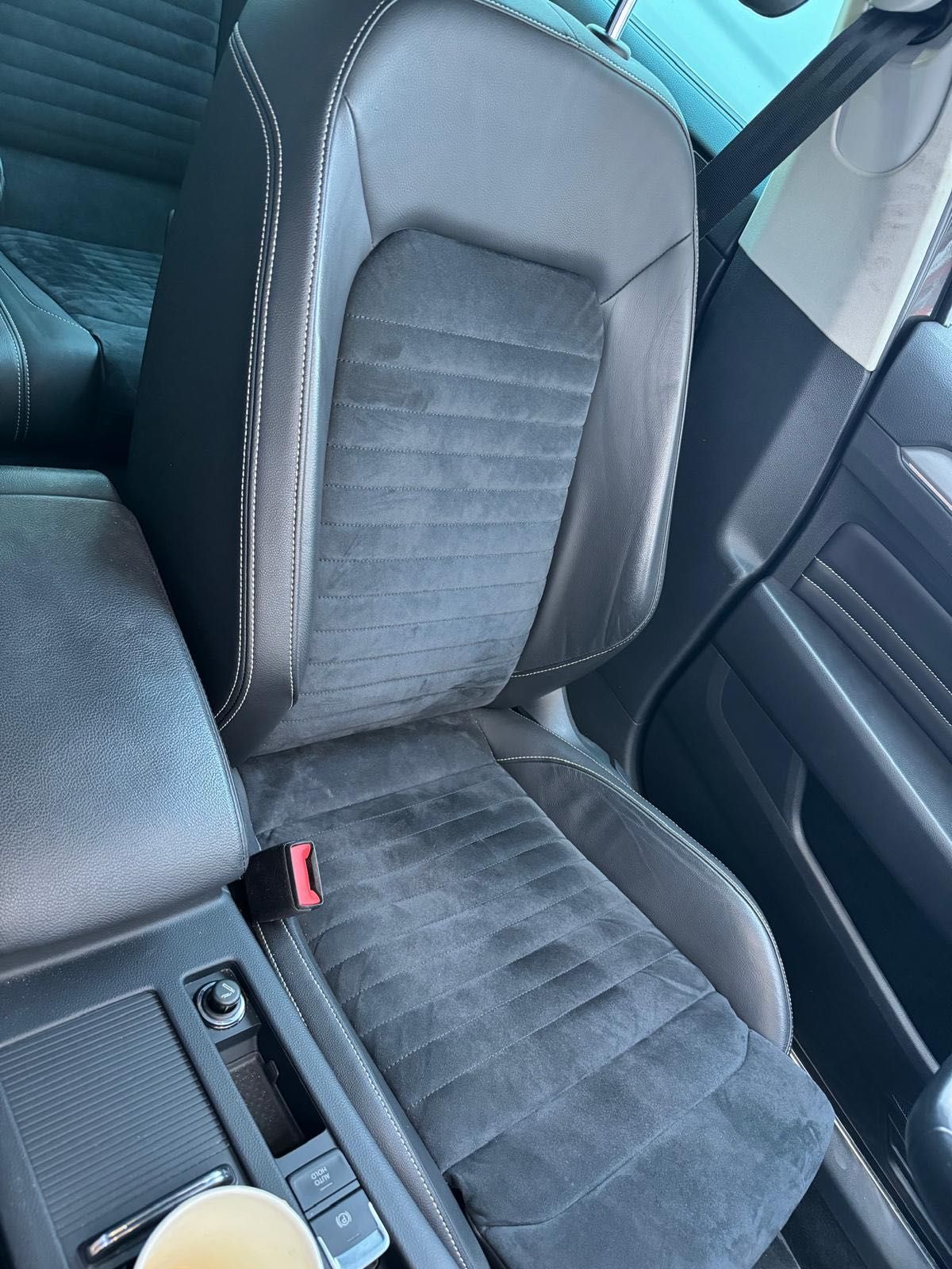 Авто запчастини до Passat b8