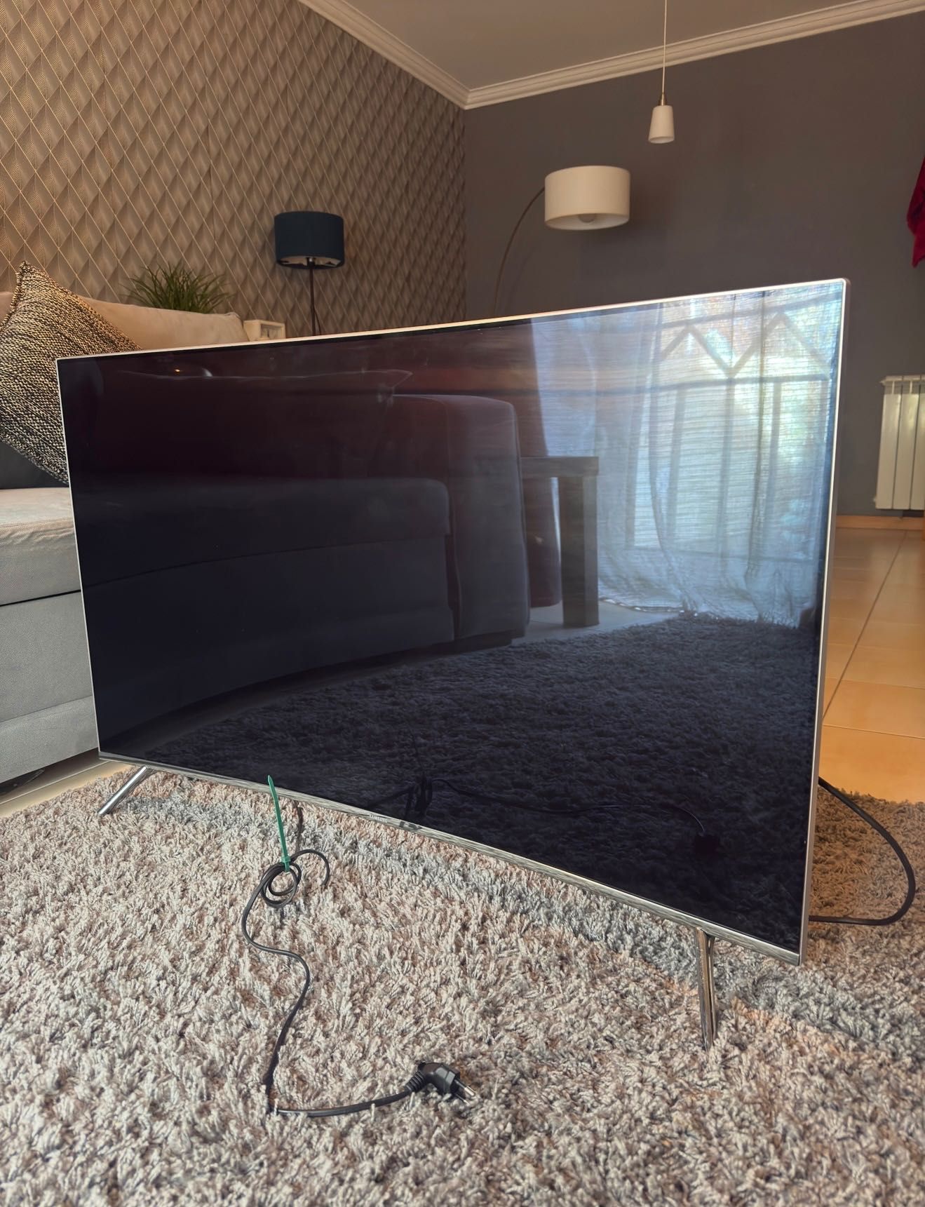 Tv Samsung 4K Curva 43" danificada