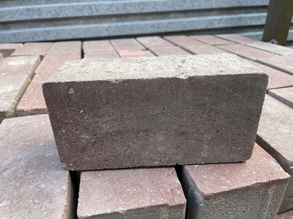 Kostka brukowa na podjazd 20x10x8