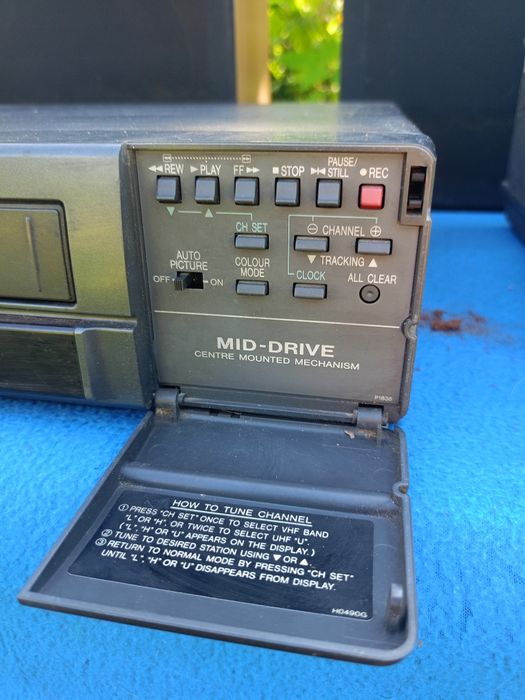 Kolumny, radio, magnetofon szpulowy, TV,  video