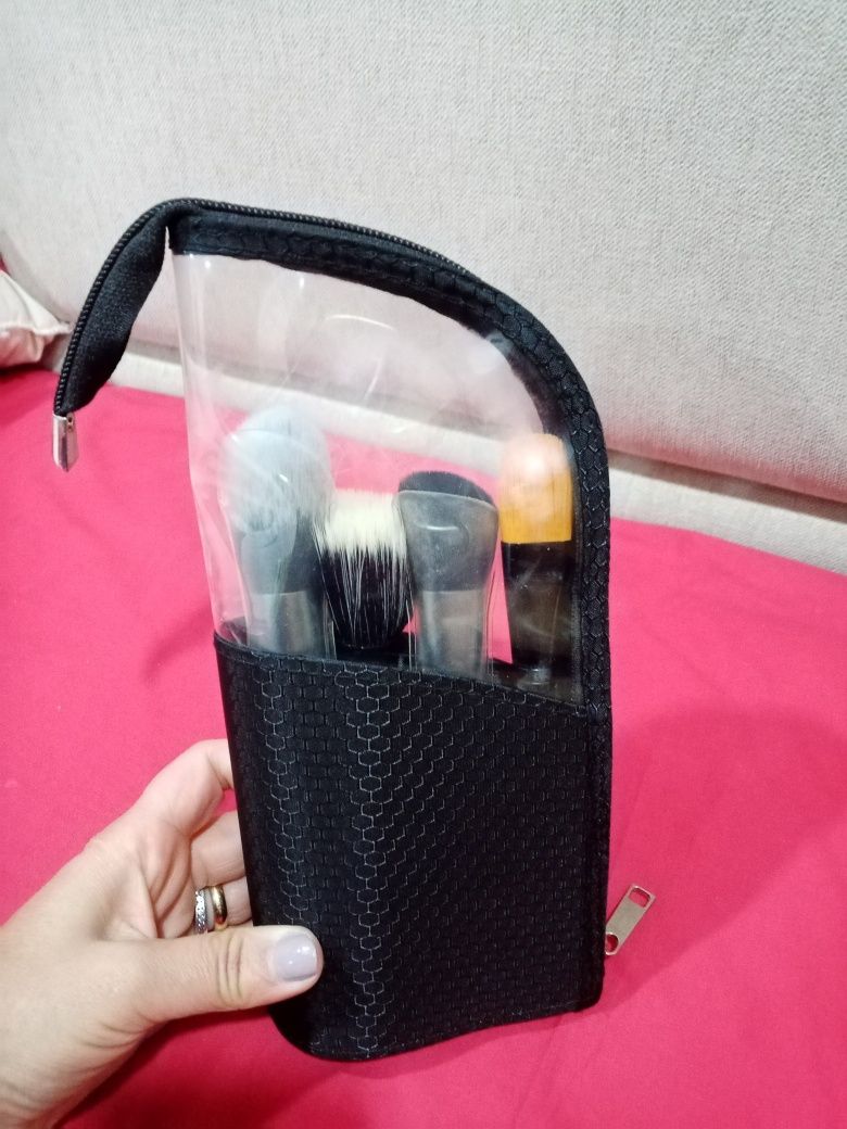 Pincéis e bolsa maquilhagem sephora, flormar e kiko novos