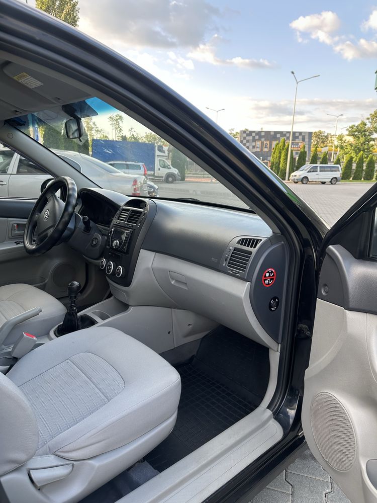 Kia Cerato 1 власник / дизель