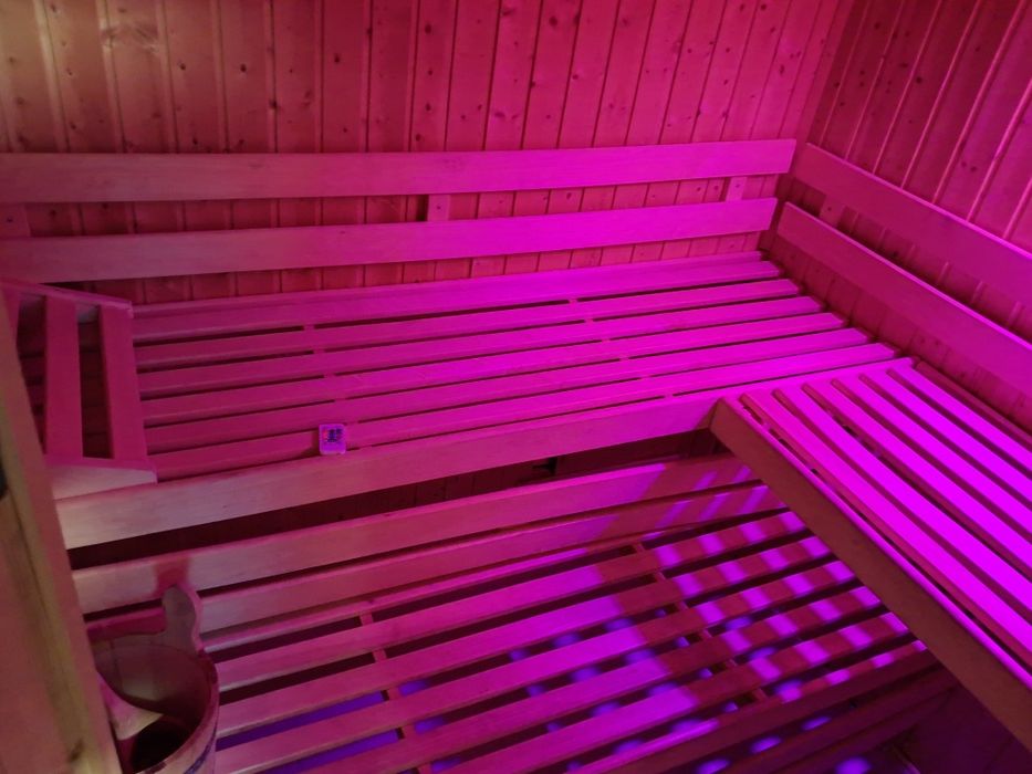 Sauna wewnętrzna narożnikowa