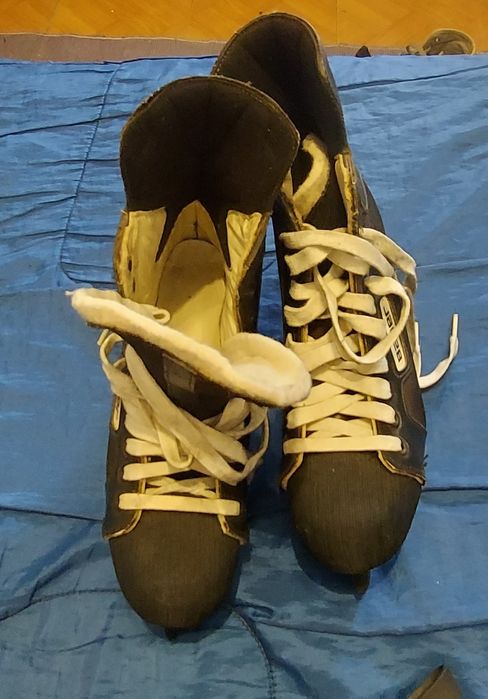 Patins para hockey no gelo marca Bauer