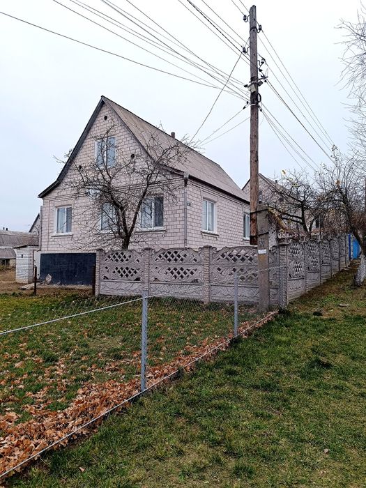 Добротний будинок для родини