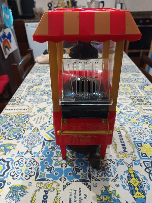 Máquina de fazer pipocas automática