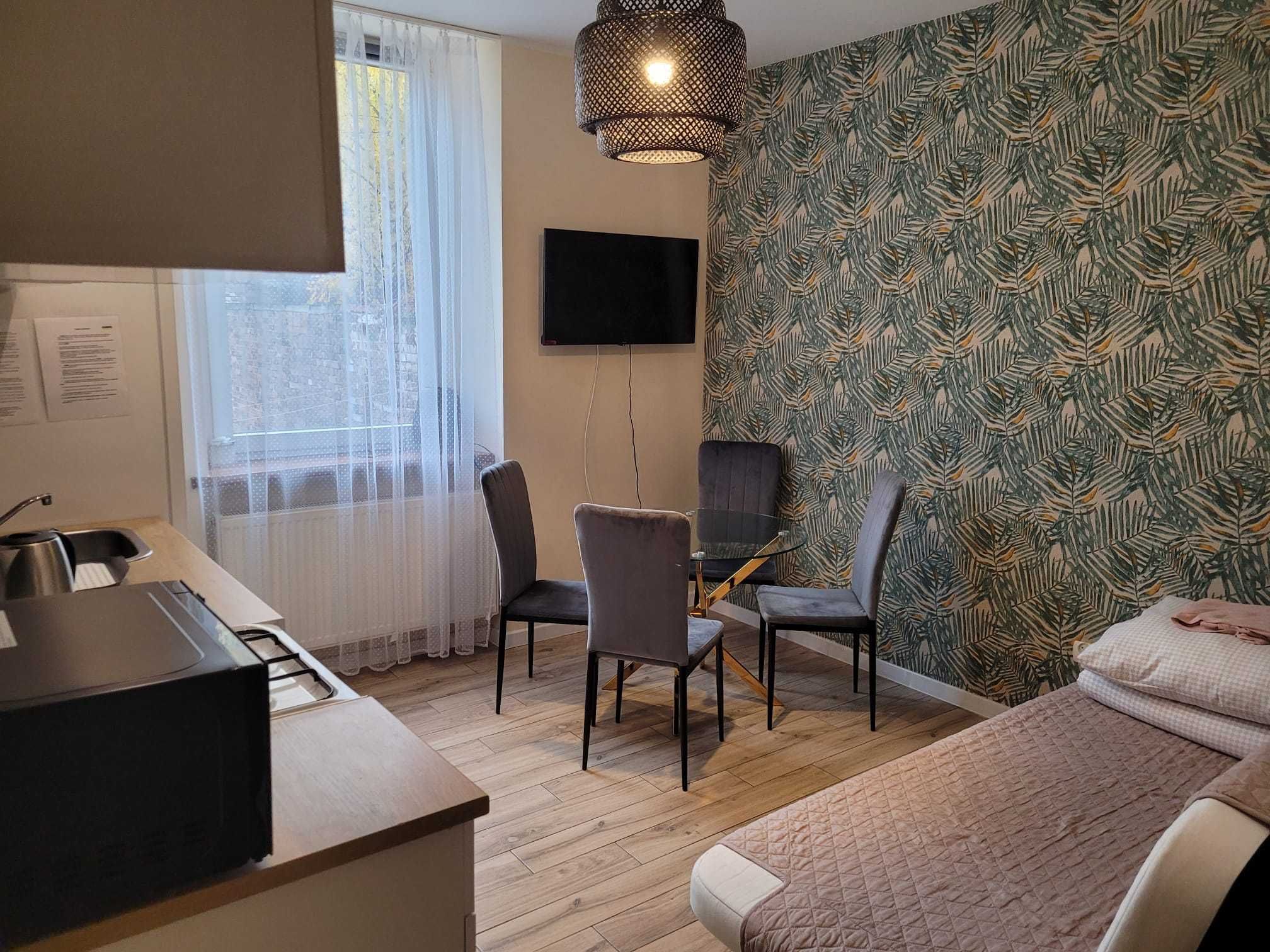 01 Katowice Centrum - Apartament dla 4 osób-2 pokoje TV, PARKING, WIFI