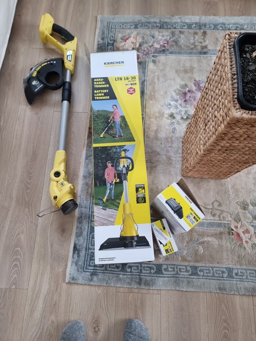 Kosa Karcher LTR 18 - 30 akumulatorowa kosiarka ładowarka podkaszarka