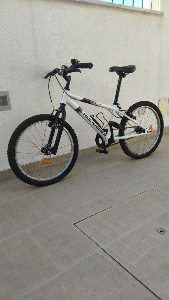 Bicicleta criança como nova