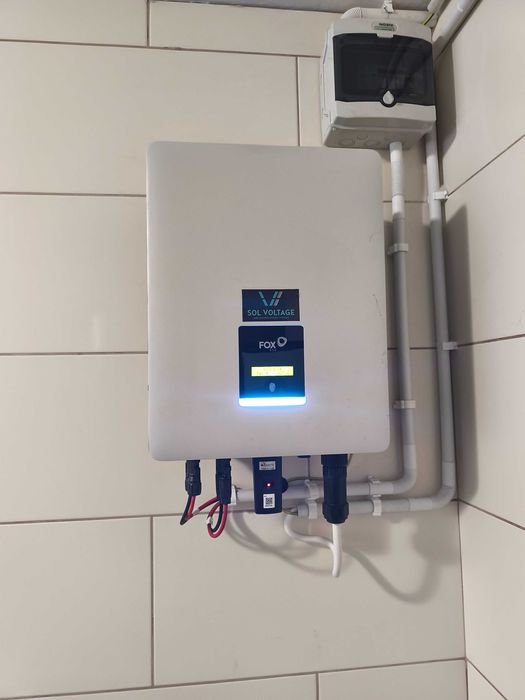 Trójfazowy falownik SERII T 12KW