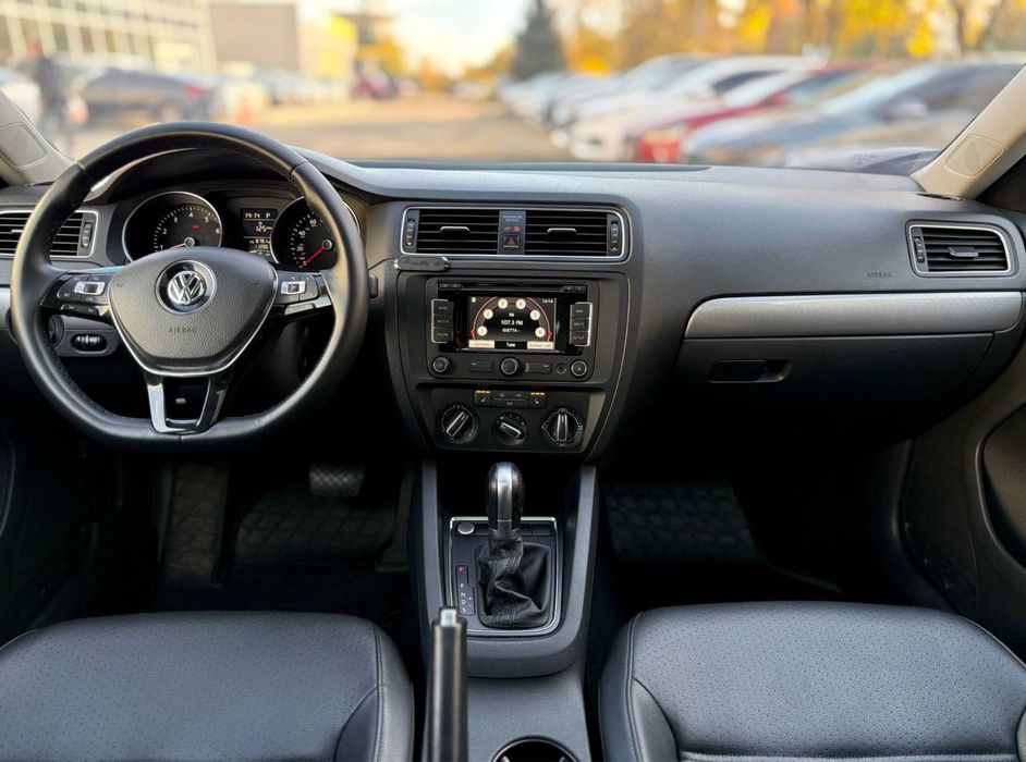 Volkswagen Jetta SE 2014