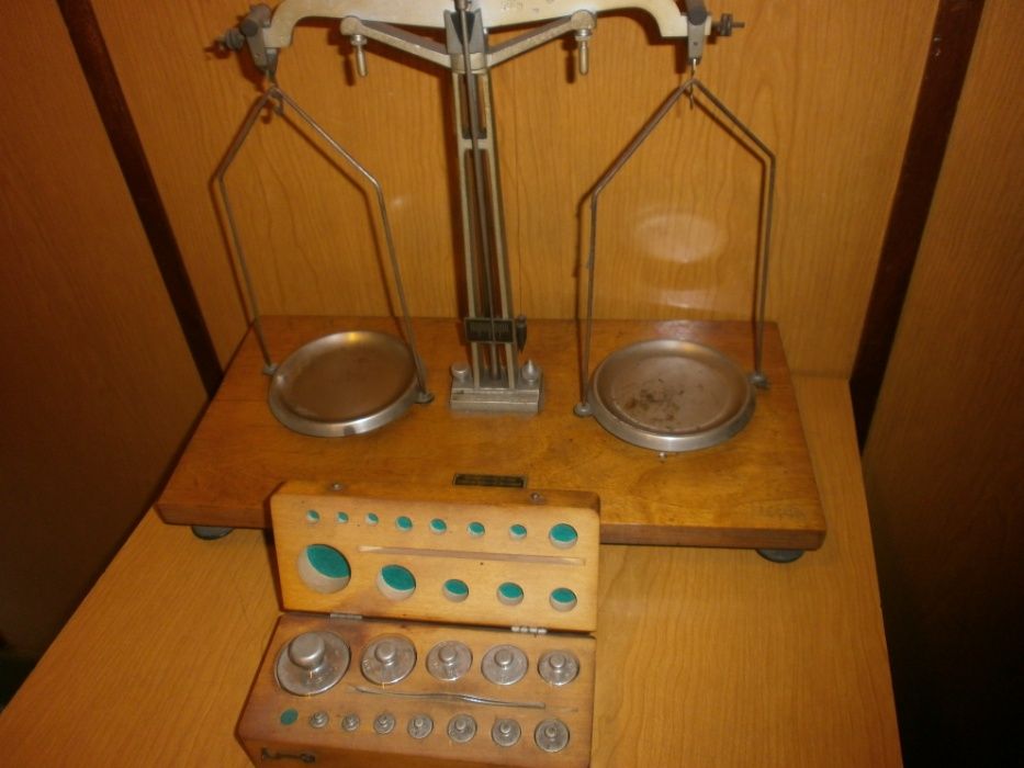 Waga szalkowa + komplet odważników