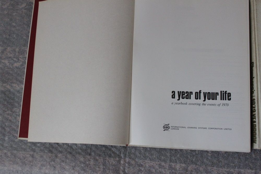 Chambers\s Encicyclopedia , 1971 Yearbook