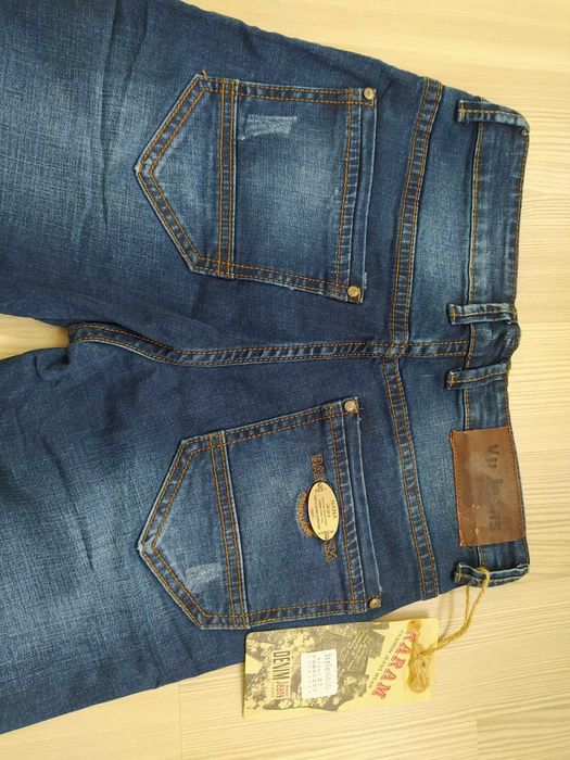 Новые подростковые джинсы - 25-26 размер