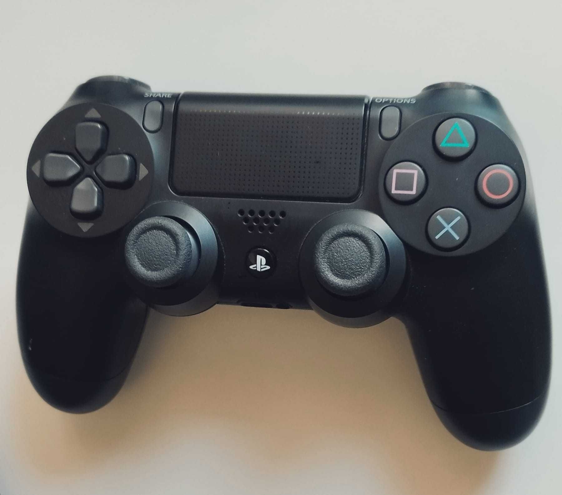 PS4 Pro - Playstation 4 (inclui comandos)
