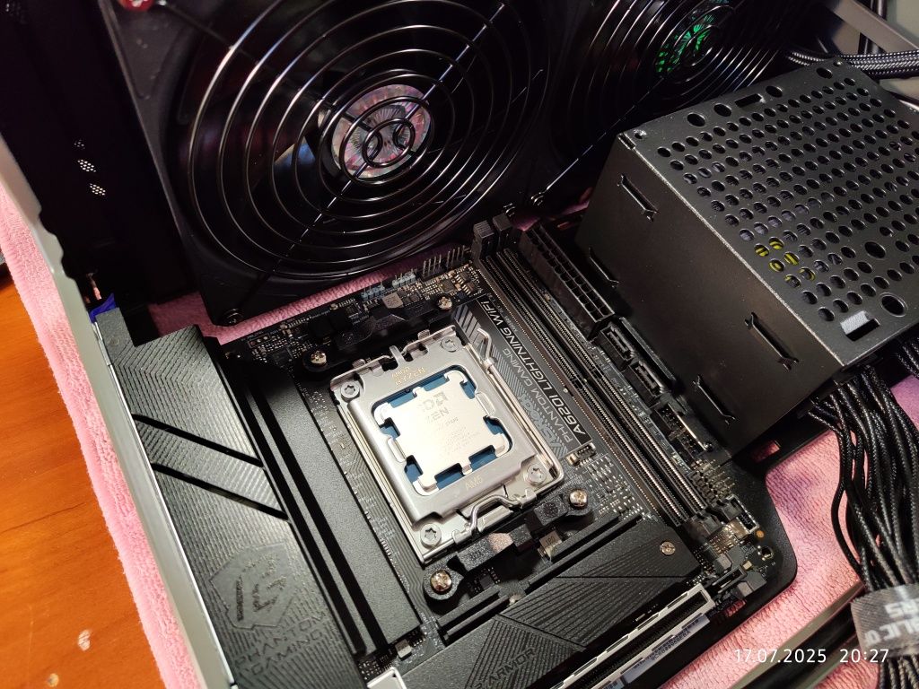 Ryzen7 8700G+ASRock B650+DDR5-7000 asus,rog,tuf,gigabyte,msi,nzxt,evga