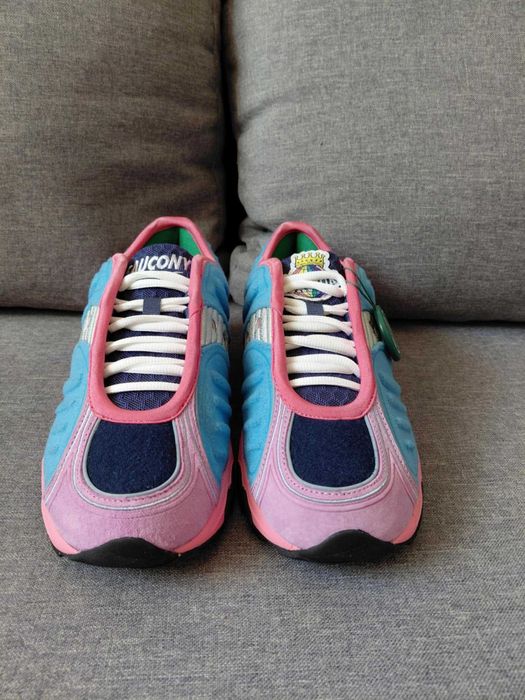 Saucony Matrix Jae Tips No Shoes In The House Blue Pink