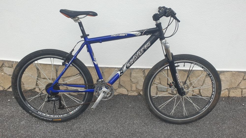 Vendo bicicleta roda 26 Esperia Michigan BTT  75€