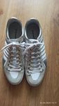 Buty sportowe sneakersy portugalskie. R.44 długość wkładki 28,5 cm