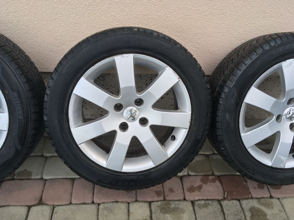 Felgi aluminiowe 16 z oponami zimowymi