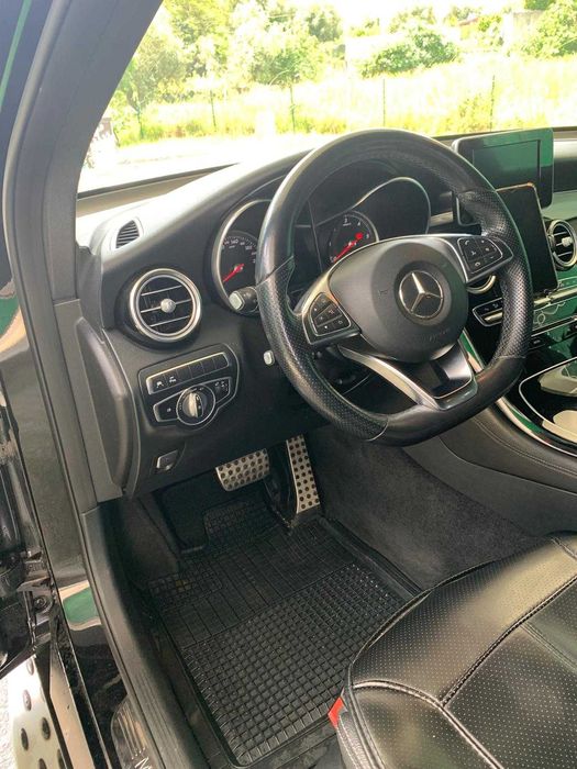 Mercedes-Benz GLC 250 d AMG  4-Matic