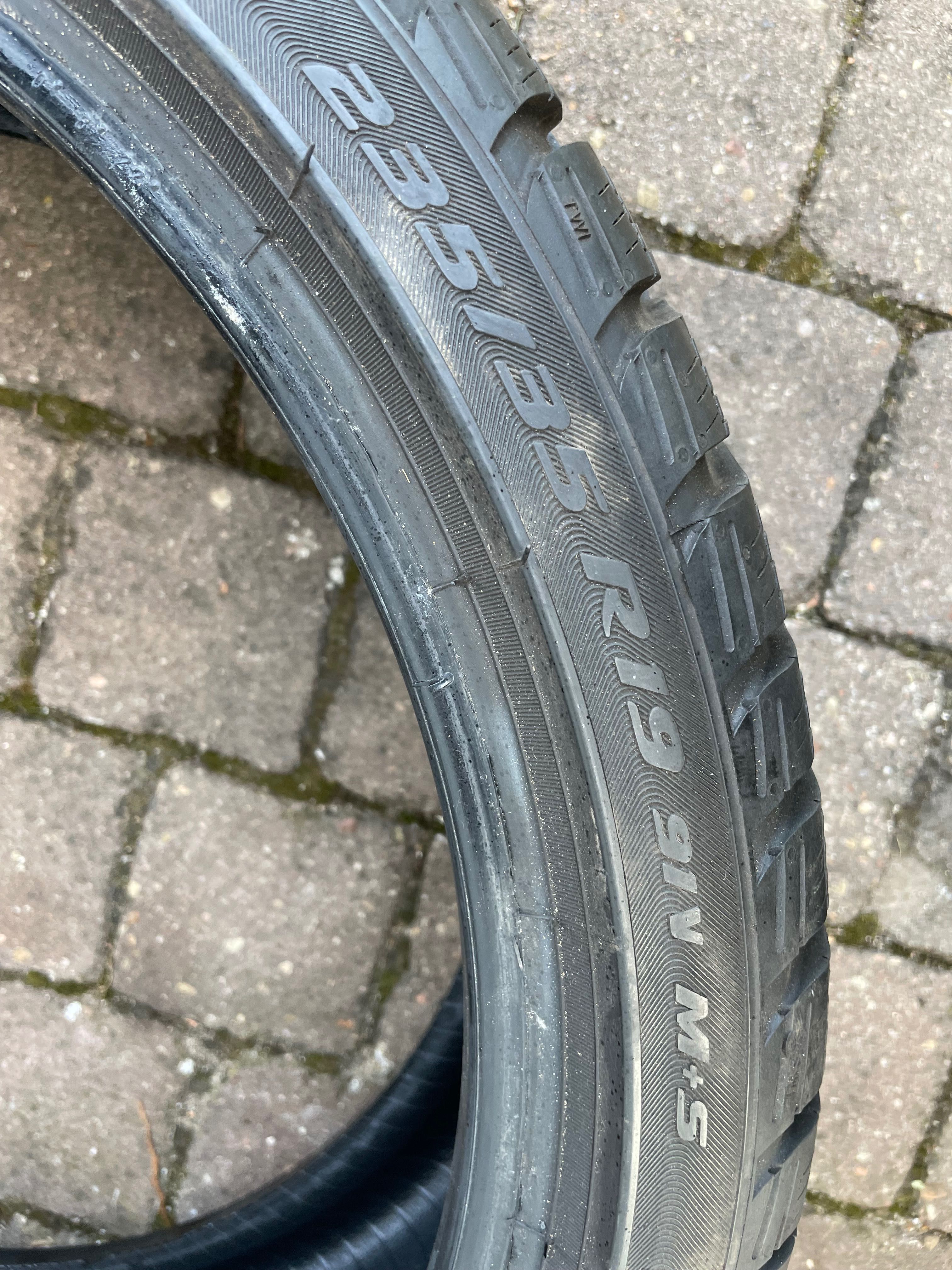 Opony zimowe Pirelli Sottozero 3  235/35/19  2-szt.