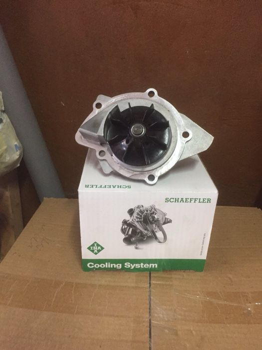 Насос водяний Ford Mondeo 4 пок. 2л (дизель)