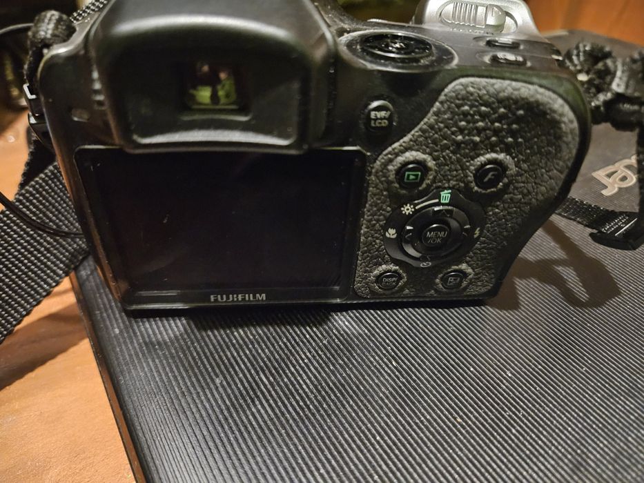 Aparat Fujifilm S8000fd.
Bardzo