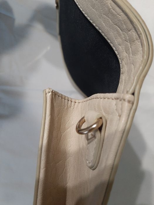 Клатч - конверт молочного кольору