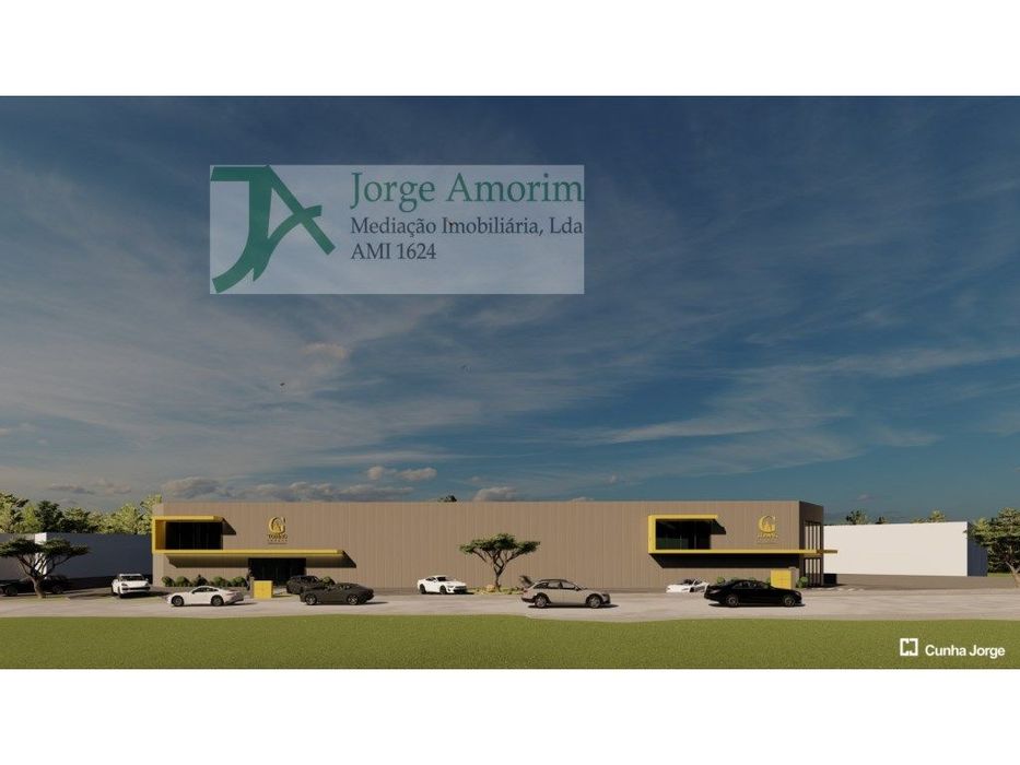 Armazém com 718m2 . Área livre de 718 m2. Z.I Canelas