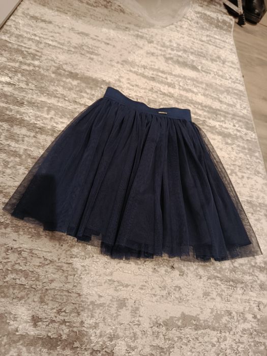 Spódnica tiulowa w rozmiarze 140