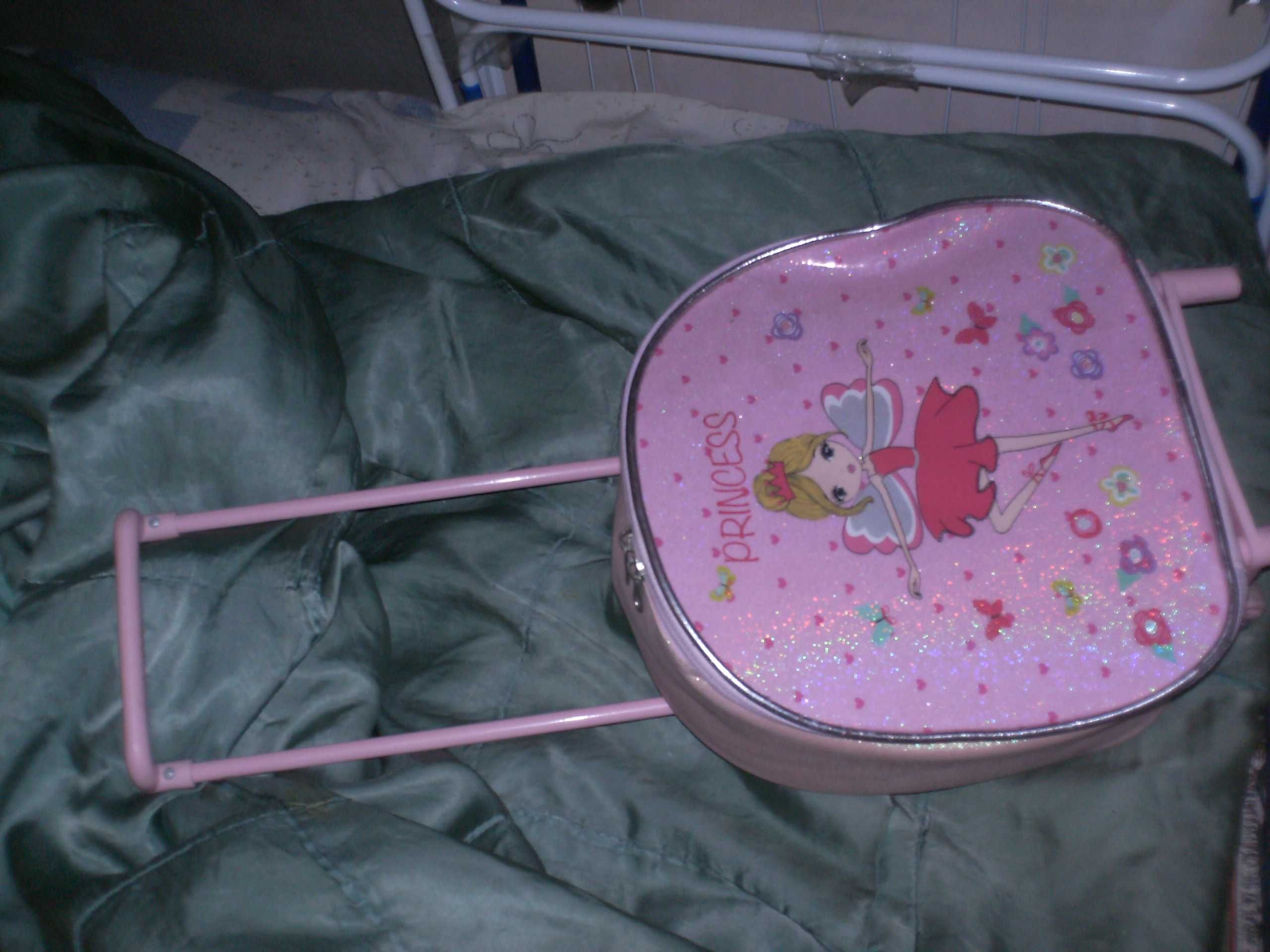 детский чемоданчик на колесах ПРИНЦЕССА и красочный рюкзак -чемодан