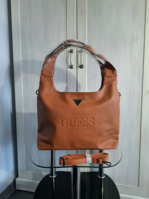 Torebka Guess skórzana