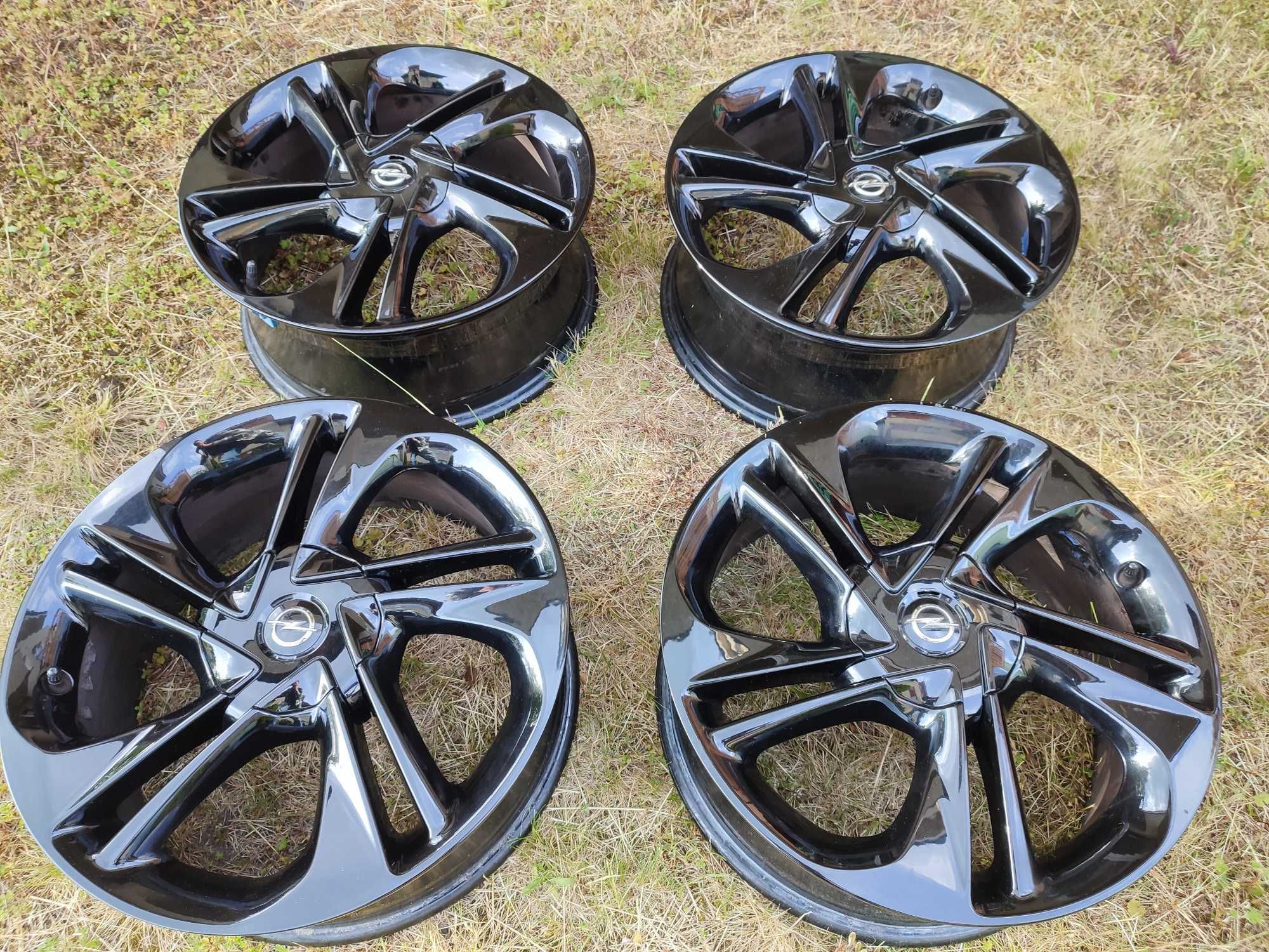Alufelgi 17 Opel Corsa E OPC i inne 4x100 ET44 PIANO BLACK,PIĘKNY STAN