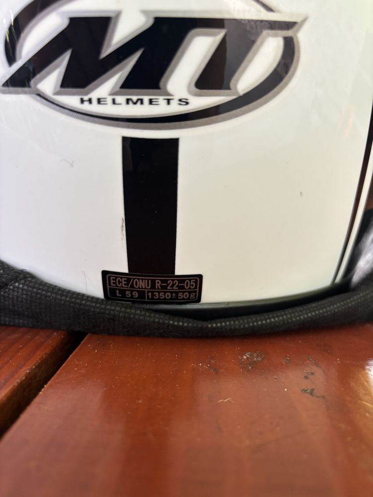 Kask motocyklowy MT Helmets L -59