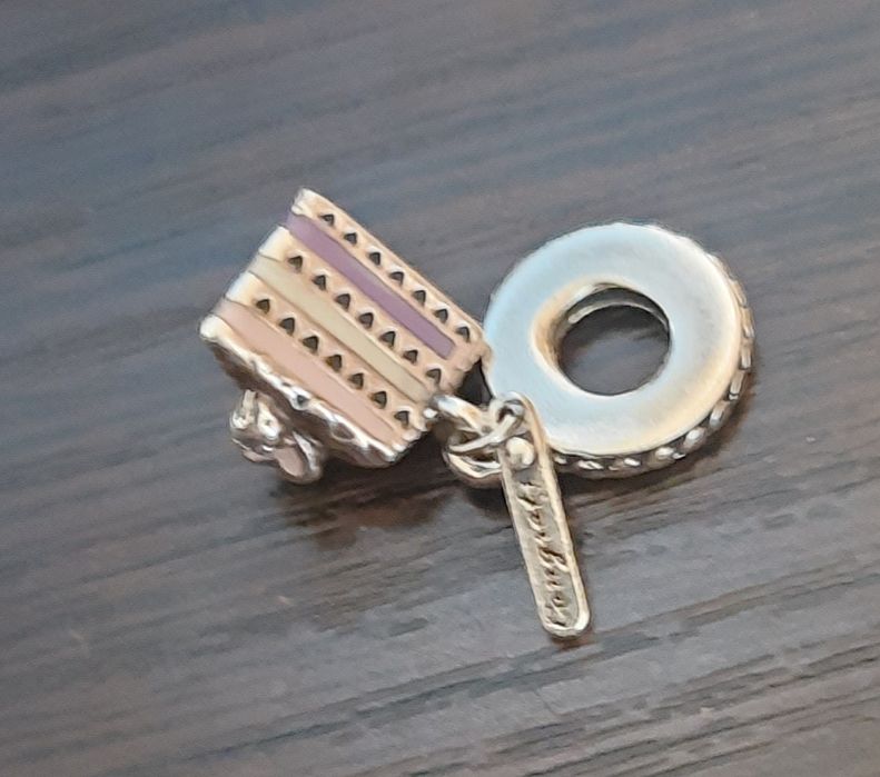 ШАРМ Підвіска Пандора Торт срібло 925 проба - Pandora Celebration Cake