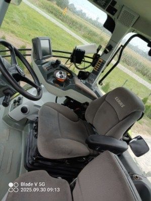 ciągnik rolniczy CLAAS AXION 810, CEBIS